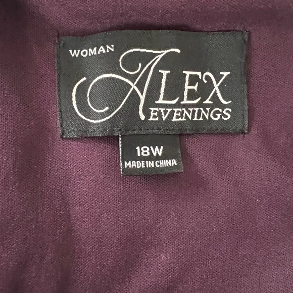 Alex Evenings - Quarter Sleeve Velvet Cocktail Dress - Picture 3 of 4